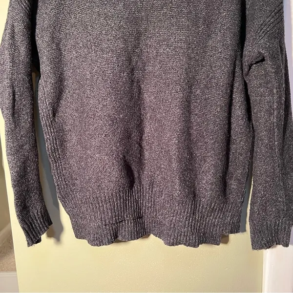 Madewell Women's Size Small Suede Stripe Texture Sweater‎ Dark Gray Crewneck - Image 4