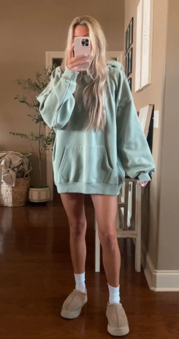Boohoo Basic Oversized Hoodie  - Image 2