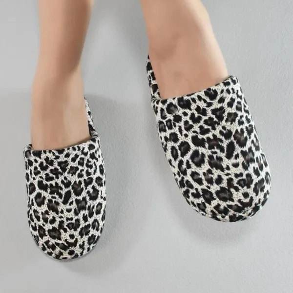 Leopard print slippers Size 6.5 - Image 4