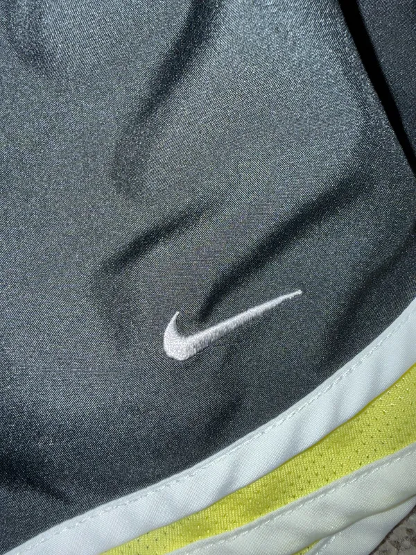 Nike Dri-FIT Women's Lined Running Shorts Black and Yellow - Image 2
