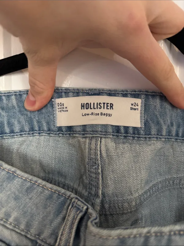 Hollister Low Rise Baggy Ripped Jeans - Image 5
