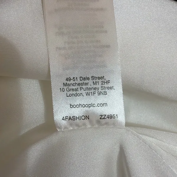 PrettyLittleThing size US 6 White Skort Dress Off Shoulder Structured Short(E12) - Image 10