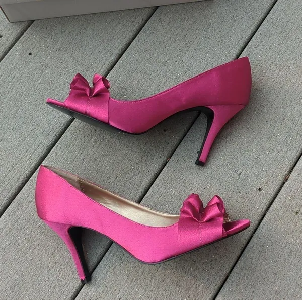 NWT Jacqueline Ferrar Satin Tiffany Peep Toe Heels | Satin Peep Toe Heels - Image 8