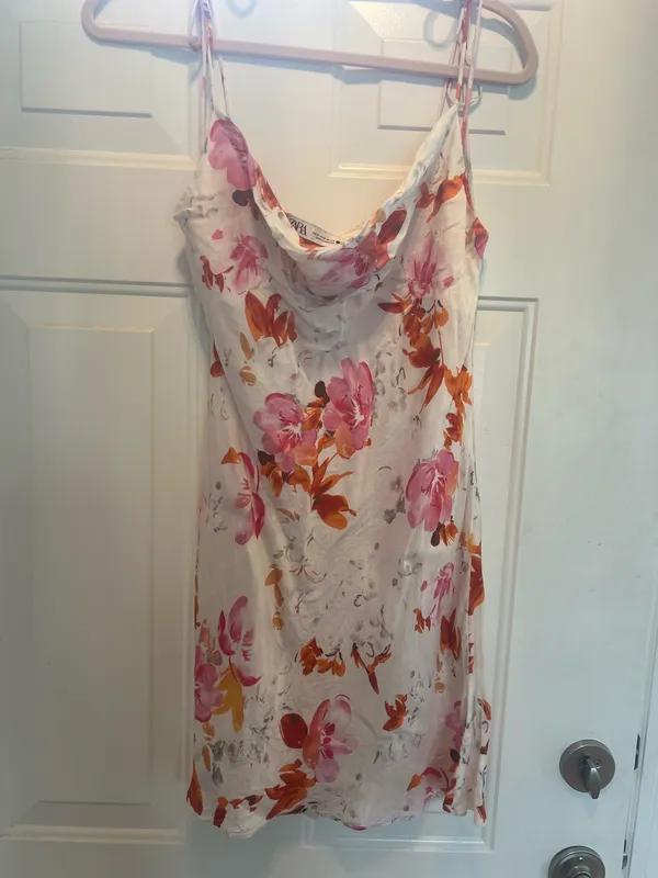 ZARA Dress Floral Mini - Image 4