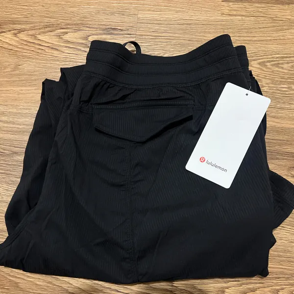 Lululemon Dance Studio Relaxed MR Cargo Pants - Image 2
