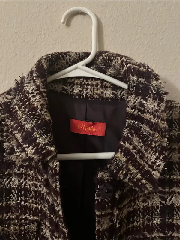 Textured Plaid Tweed Blazer Jacket in Black and Cream - Image 2