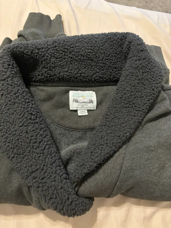 American Eagle Outfitters Sherpa Sweater - Image 4