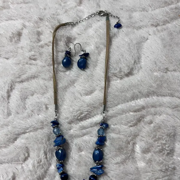 Blue necklace - Image 2