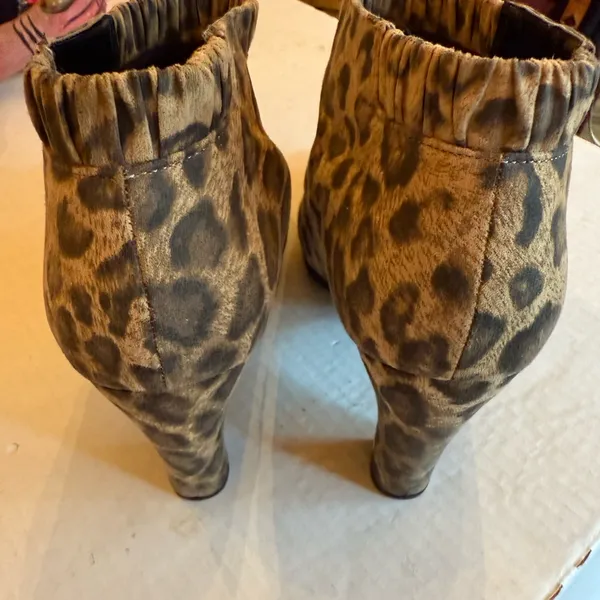 Sam & Libby Animal Print booties - Image 2
