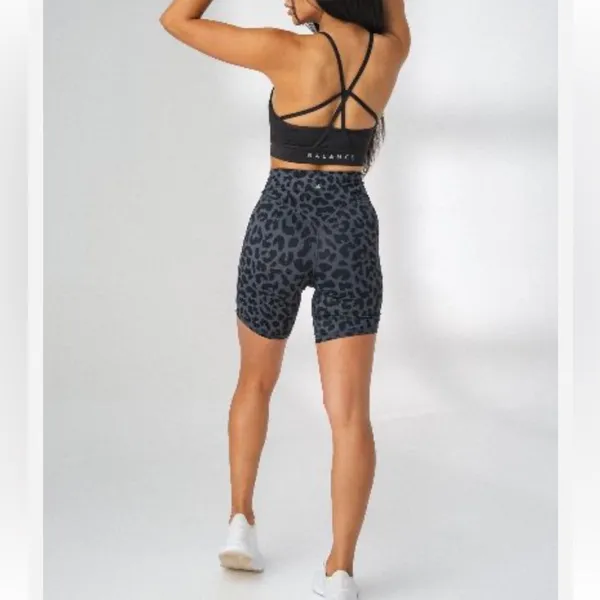 Balance Athletica Womens M Ascend Rider Biker Shorts King Cheetah Midnight Black - Image 5