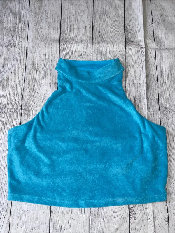 Fabletics Turquoise Blue Athletic Tank and Shorts Terry Set - Image 2