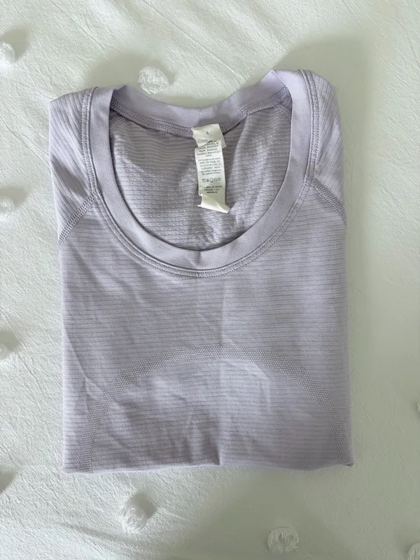 Lululemon Swiftly Tech Short Sleeve 2.0 - Image 2