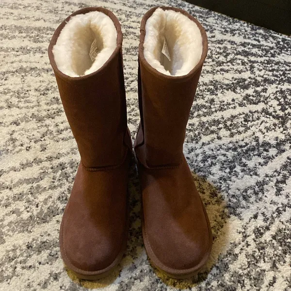 Koolaburra by UGG Classic Genuine Shearling & Faux Fur Line Boots size 8 - Image 2
