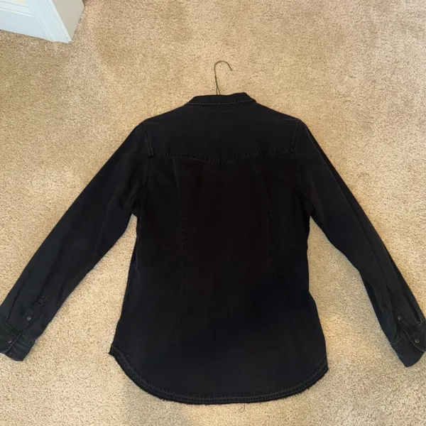 American Eagle Outfitters Black Button Up - Image 6
