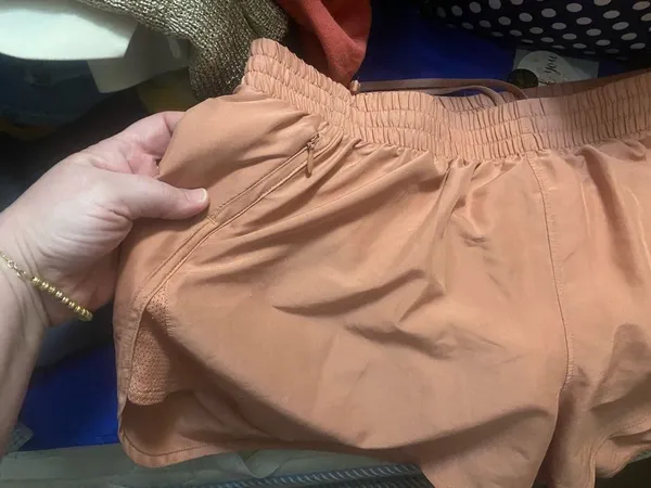 Under Armour Peach-Orange Athletic Shorts with Elastic Waist - Image 6