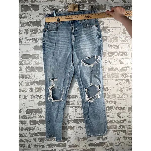 American Eagle | women curvy 90’s straight distressed denim - Image 7