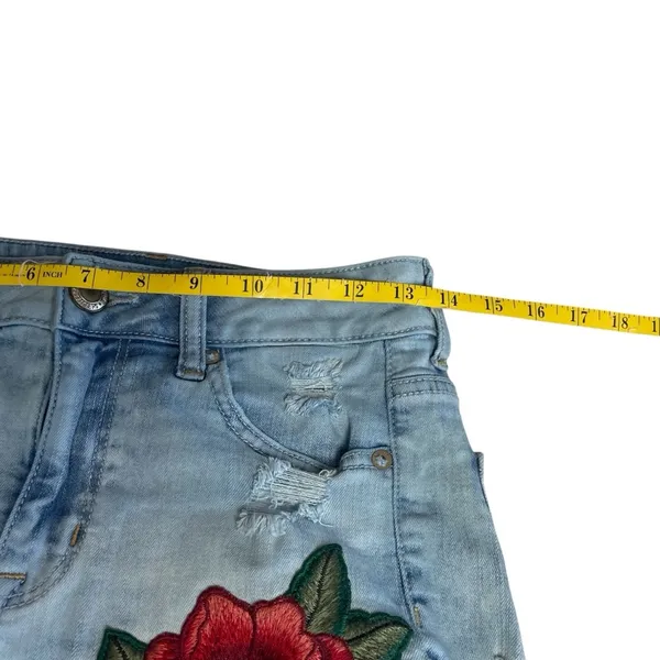 American Eagle Super Stretch Hi Rise Shortie Embroidered Flower Jean Jorts 4‎ - Image 6