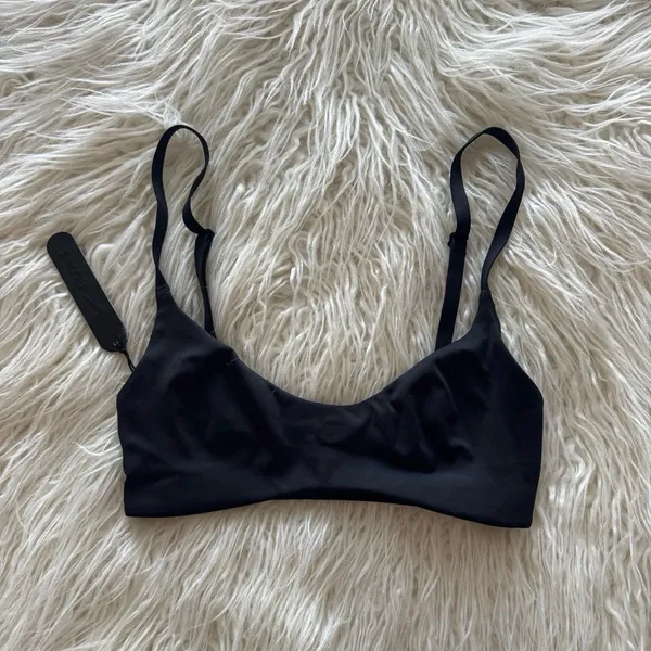 Nike Skims Matte Micro Scoop Bra Obsidian Size XS - Image 3