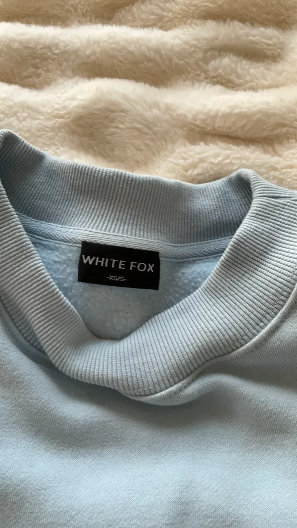 White fox blue crewnekck - Image 3