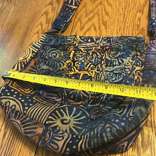 Quilted Shoulder bag hand crafted quilt pattern snap closure Blue - Image 5