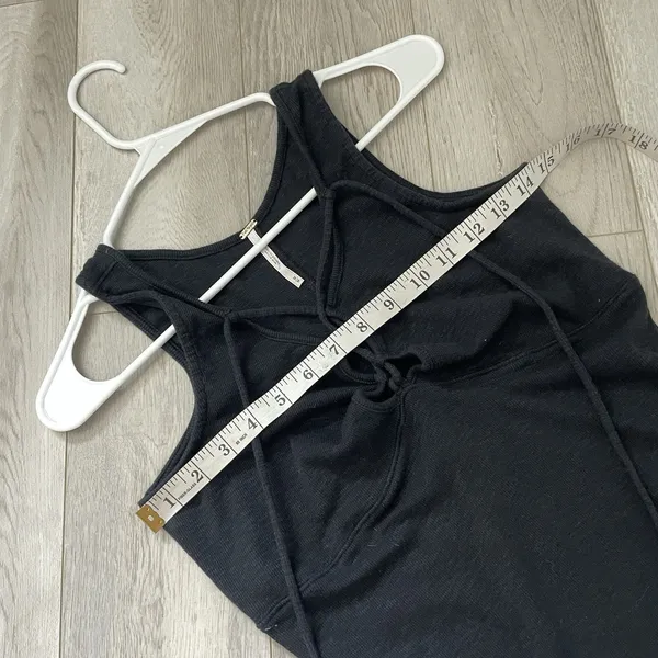 Free People Top tie front cutout sleeveless fitted womens Black medium going out - Image 3