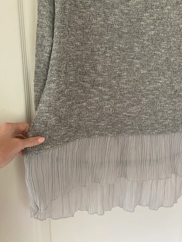 Abercrombie Grey Flowy Sweater - Image 3