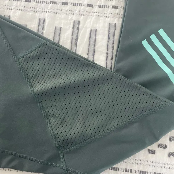 🛎️ Clearance Adidas Green Legings Medium - Image 2