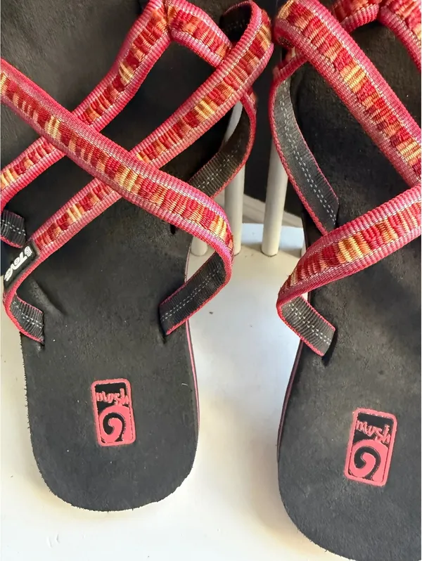 Teva Women's Strappy Pink and Orange Sandals - Image 5