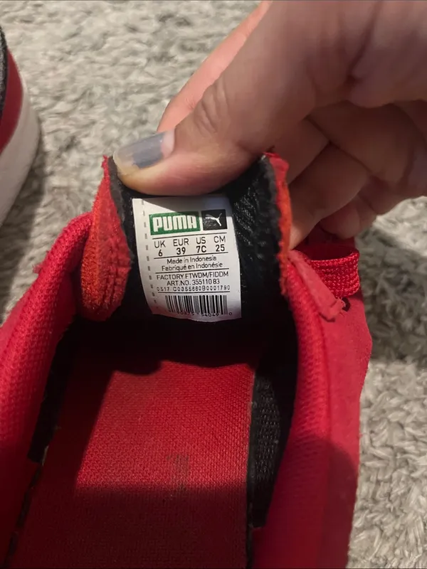 Puma unisex’s Red Suede Low-Top Sneakers - Image 2