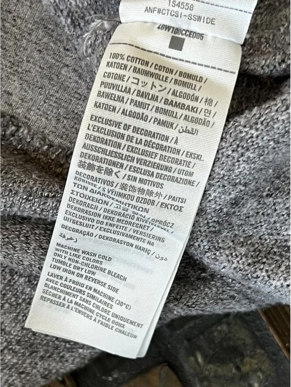 Vintage Y2K Abercrombie & Fitch Pearl Embellished Gray Sweatshirt size small - Image 8