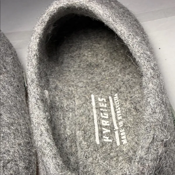 Kyrgies Women's Gray Felted Wool Slip-On Slippers - Image 8