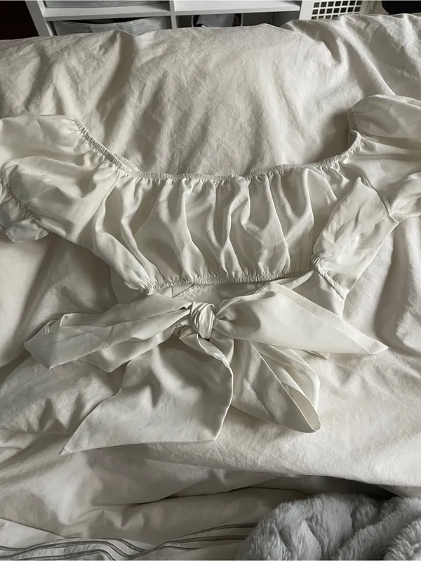 Women's White Tie-Front Puff Sleeve Crop Top - Image 2