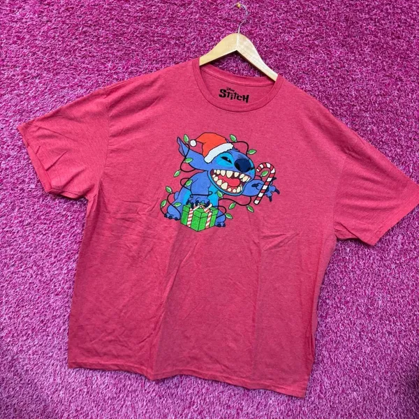Lilo and Stitch Christmas T-shirt size 3xl - Image 3