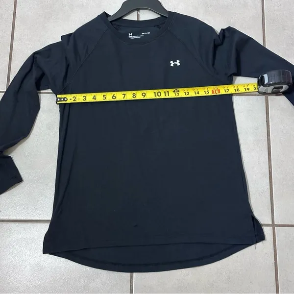 Under Armour Women Black Long Sleeve Loose T-shirt Size Small.‎ - Image 7