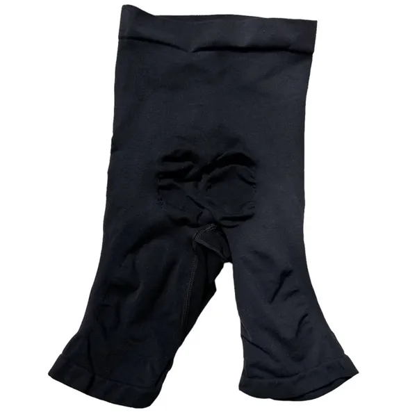 Skims Maternity Sculpting Short Mid Thigh Nwot S/M - Image 2