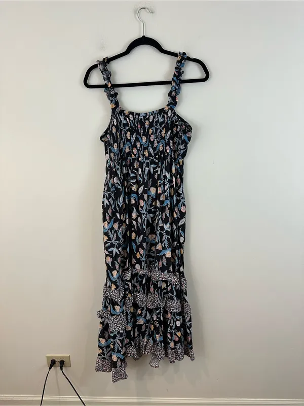 Universal Thread Floral Ruffle Strap Maxi Dress in Navy and Pastel Size Medium - Image 6