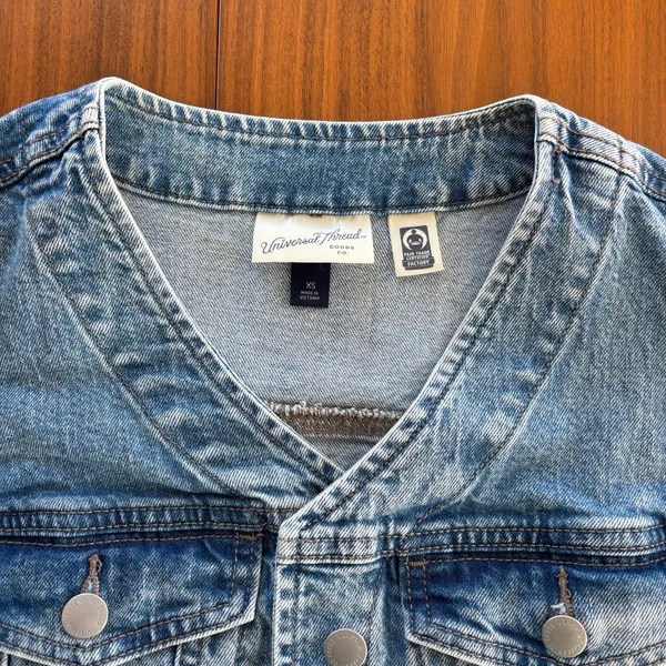 Universal Thread Denim Vest XS Blue Button Front Boho Western Coastal Cowgirl - Image 3