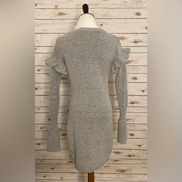Romeo & Juliet Couture ruffle sleeve sweater dress - Image 5