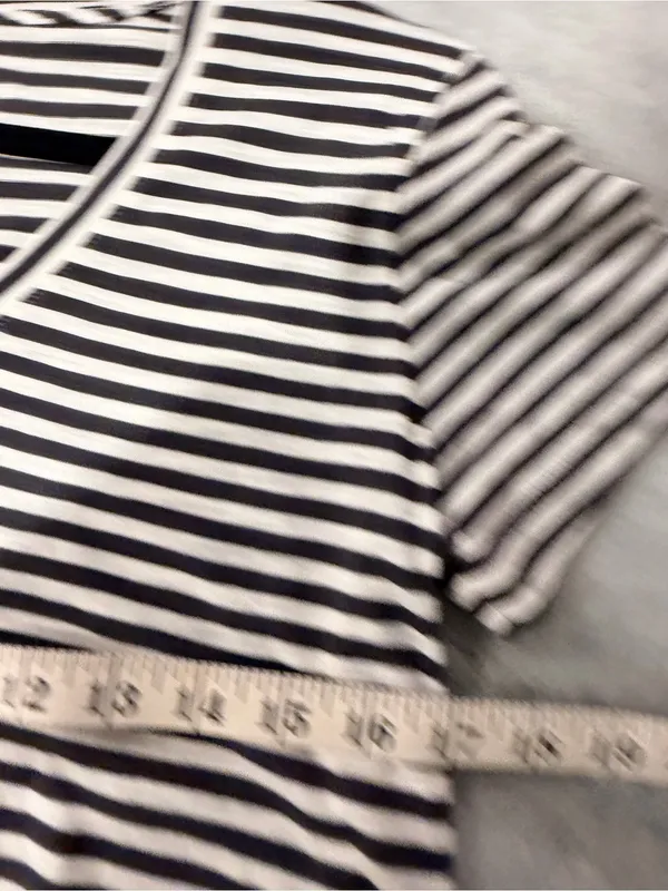 NWOT Madewell Size S Gray Stripe V Neck Short Sleeve Slub Cotton Tee Shirt - Image 7