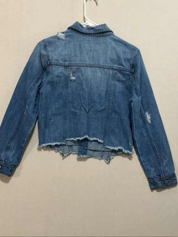 KanCan Medium Blue Distressed Cropped Denim Jacket - Image 6