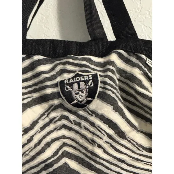 VTG Zubaz Zebra print Raiders Shoulder Strap, duffle bag NFL football - Image 4