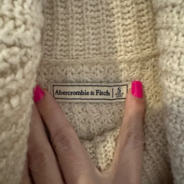 Abercrombie & Fitch Sweater Dress - Image 4