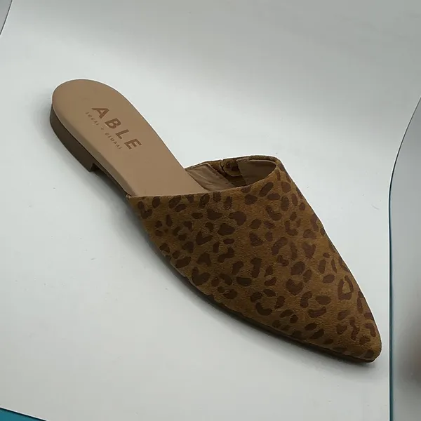 ABLE Leopard Print Suede Pointed Toe‎ Mules Flat Slides Brown Tan Mens 7M Size 7 - Image 4