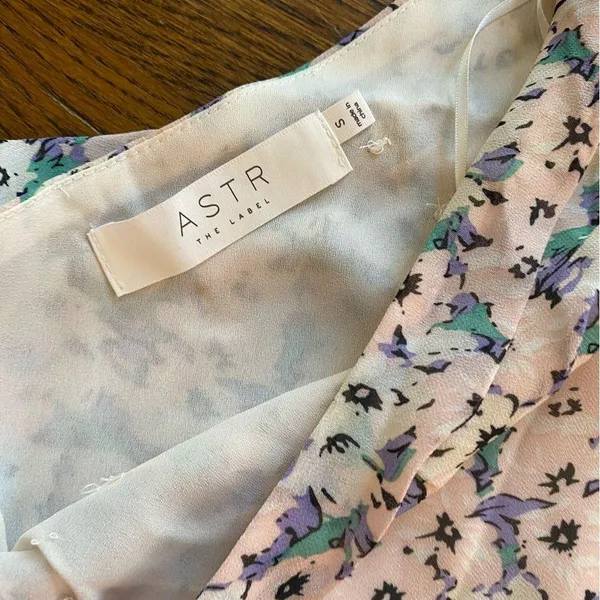 ASTR the Label Santorini purple Floral One Shoulder Midi Dress Size small nwot - Image 6