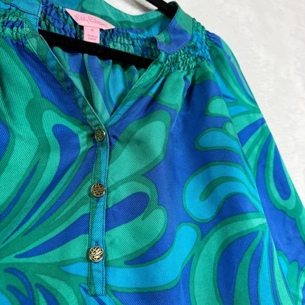 Lilly Pulitzer S Elsa 100% Silk Blouse Blue Green Floral Psychedelic Boho Resort - Image 2
