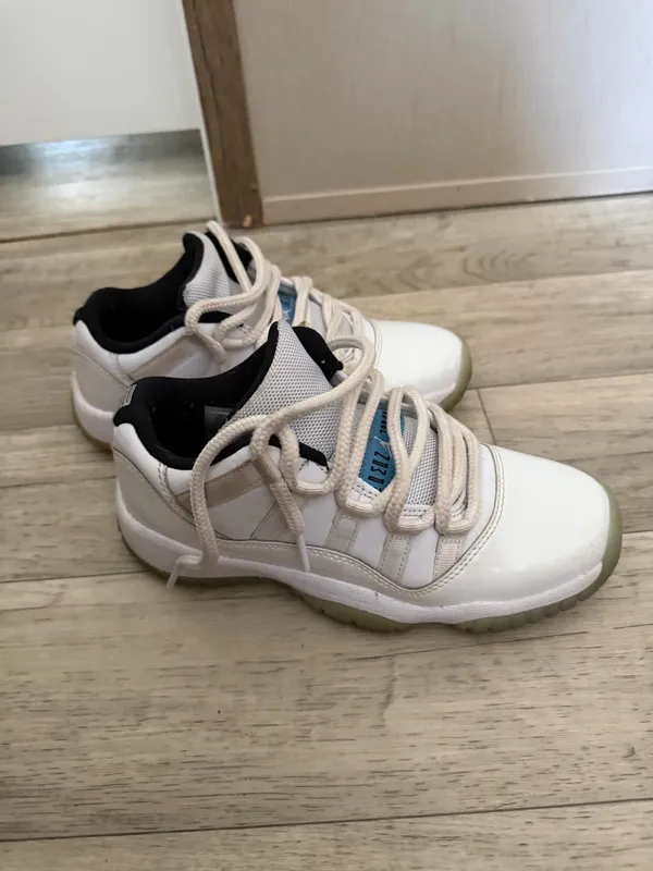 Jordan 11 Retro Low 'Legend Blue' - Image 7