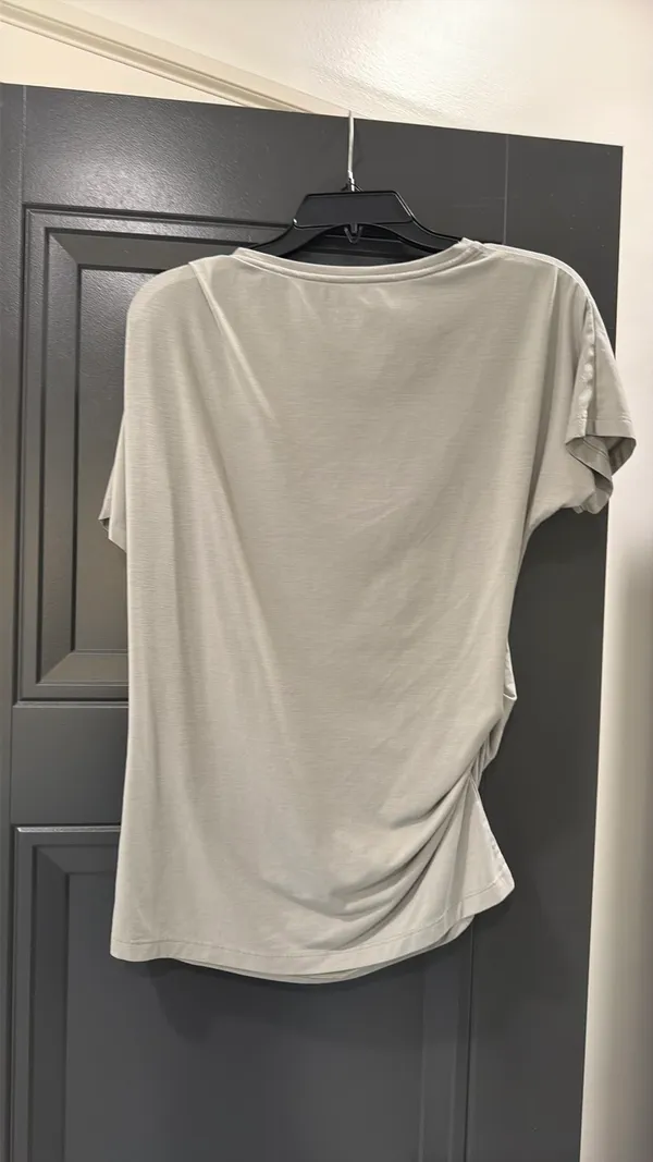 Athleta Top Women’s Small - Image 2