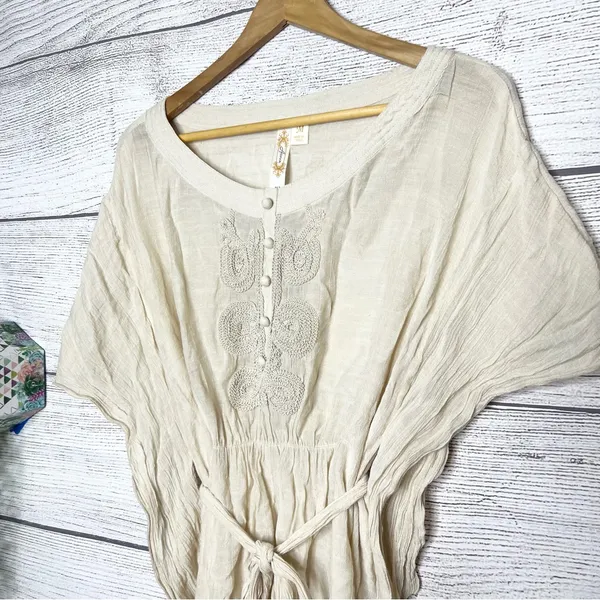 Adiva Cream Embroidered Boho Gauzy Belted Kimono Top Size Medium - Image 2
