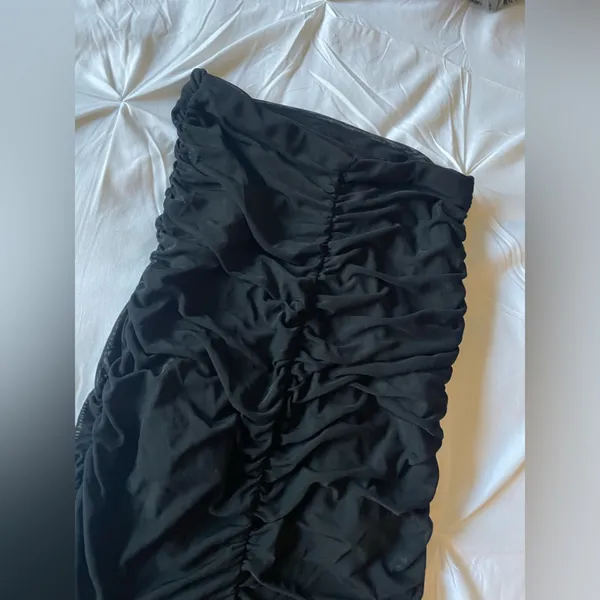 Elegant Black Women's Skirt Size XS - Image 4