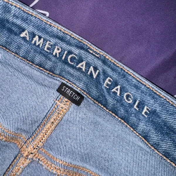 American Eagle Mom Shorts - Image 3